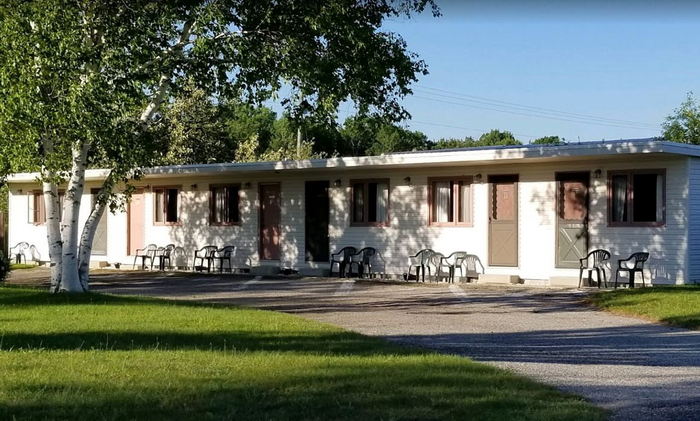 Four Star Motel - Web Listing (newer photo)